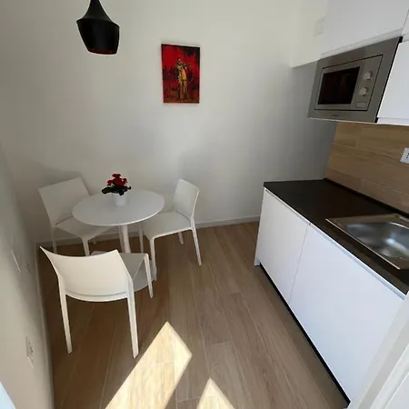 Apartment Summertime